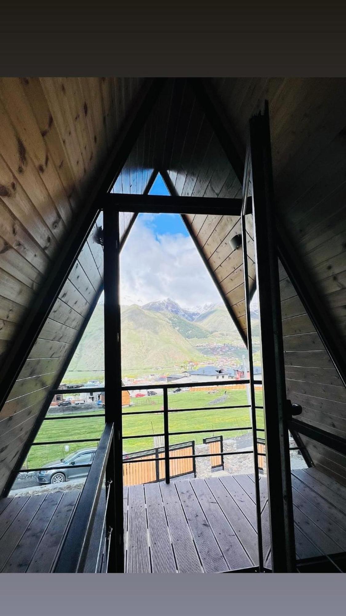 Sanseco Cottage Kazbegi Eksteriør bilde